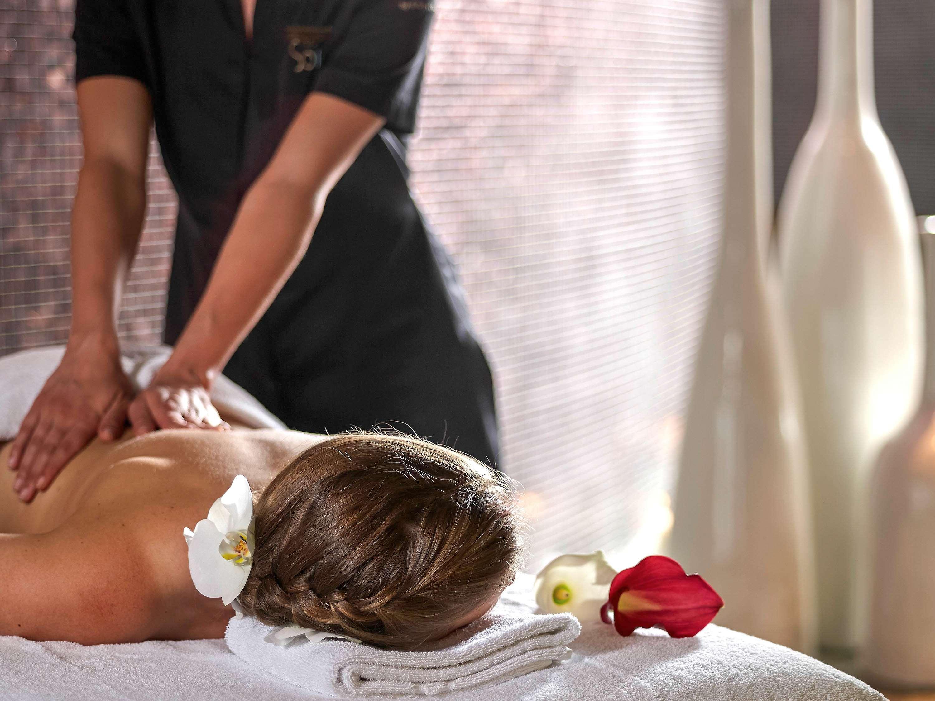 โรงแรมโซฟิเทล มิวนิก บาเยอโพสท์ ภายนอก รูปภาพ Massage