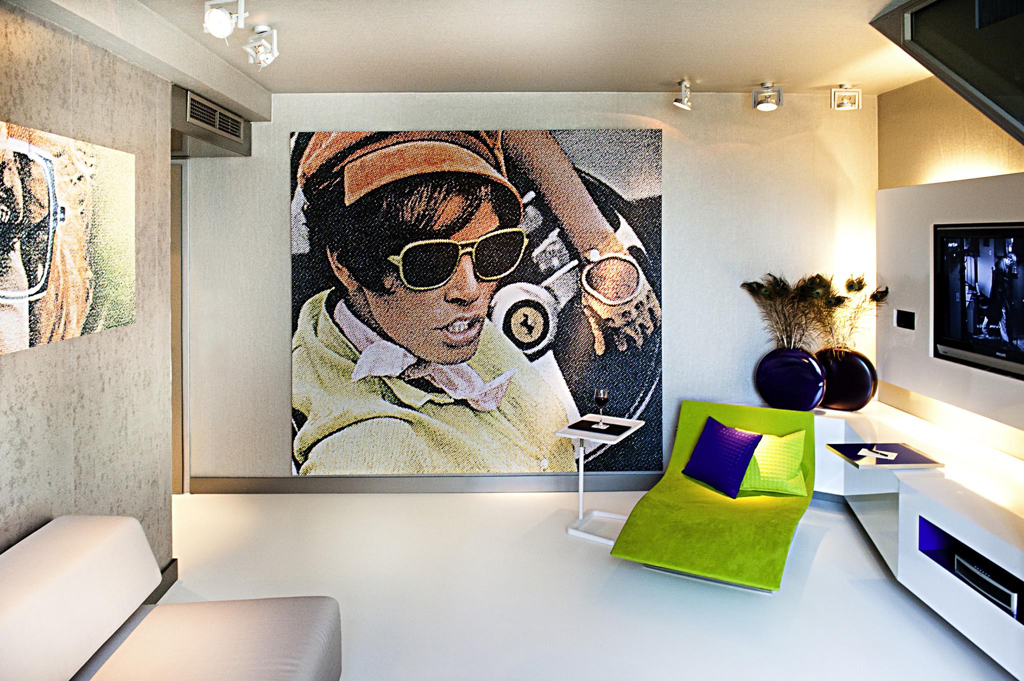 โรงแรมโซฟิเทล มิวนิก บาเยอโพสท์ ภายนอก รูปภาพ A mosaic of Elvis Presley